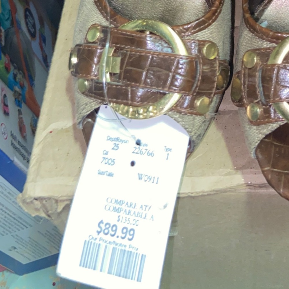 Guess heels - Picture 2 of 3